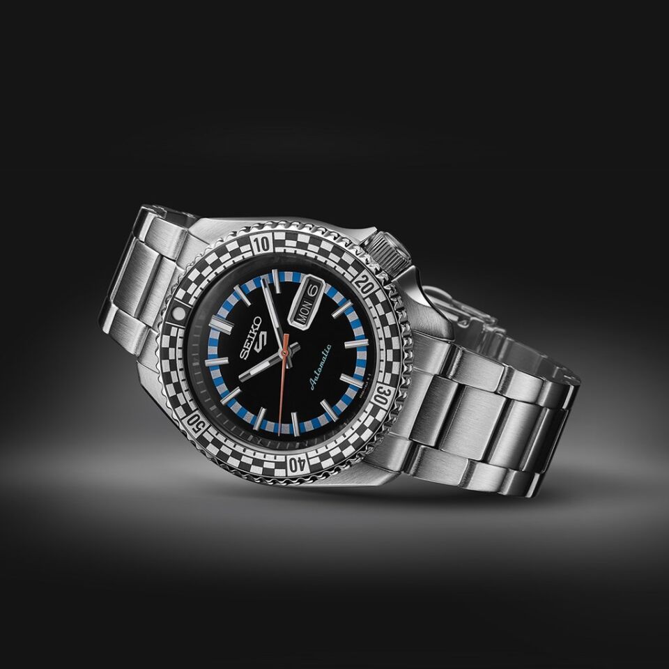Seiko SRPK67K KurOtomatik Çelik Gri Siyah Kadran 10 ATM Hardlex Cam 43 mm Erkek Kol Saati