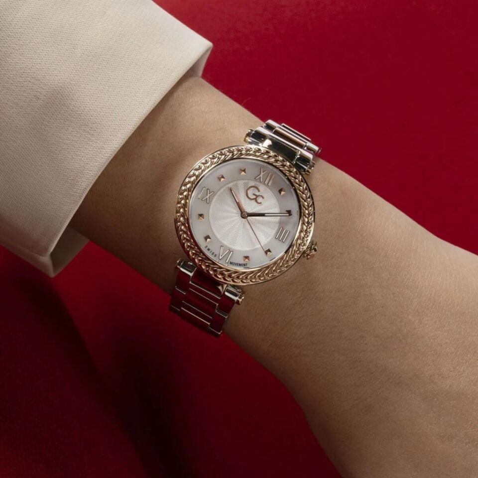 Gc GCZ41002L1MF Kadın Kol Saati