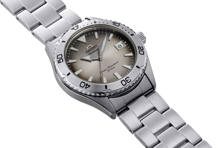 Orient RA-AC0Q16N30B Kurmalı Otomatik Çelik Gri Safir Cam 20 ATM 40 mm Erkek Kol Saati