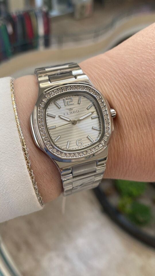 Ferro Quartz Çelik Gri 32 mm Kadın Kol Saati