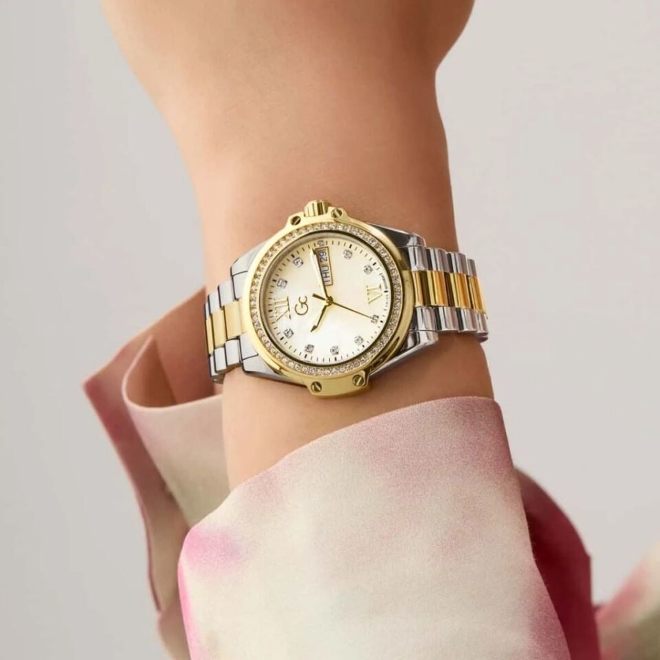 Gc GCZ53002L6 Kadın Kol Saati