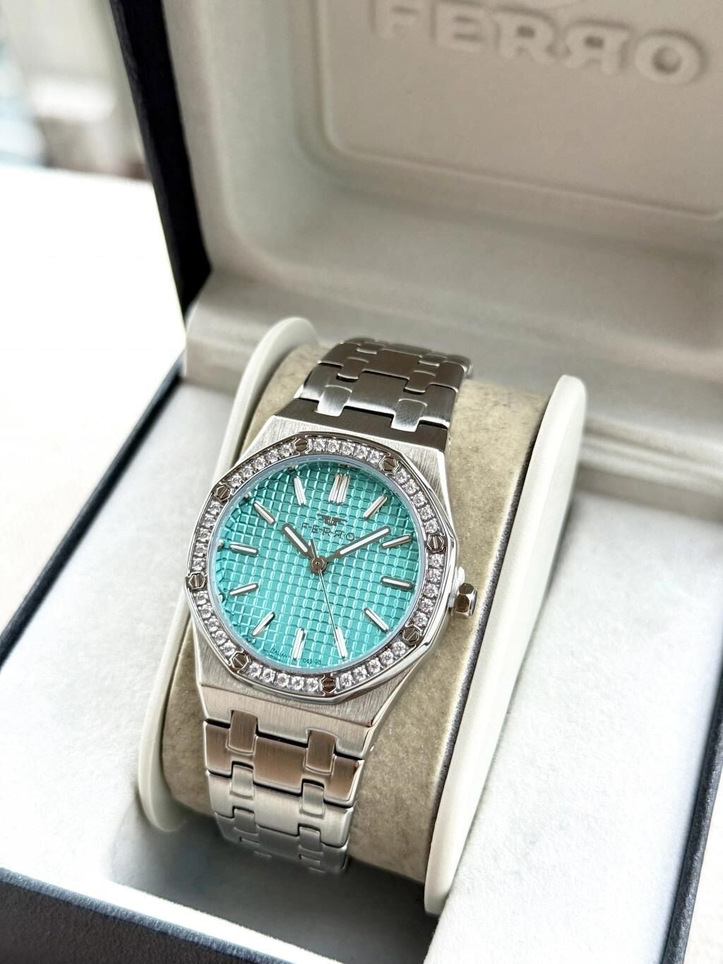 Ferro FL43029A-A15 Quartz Çelik Gri Turkuaz Kadran 33 mm Kadın Kol Saati