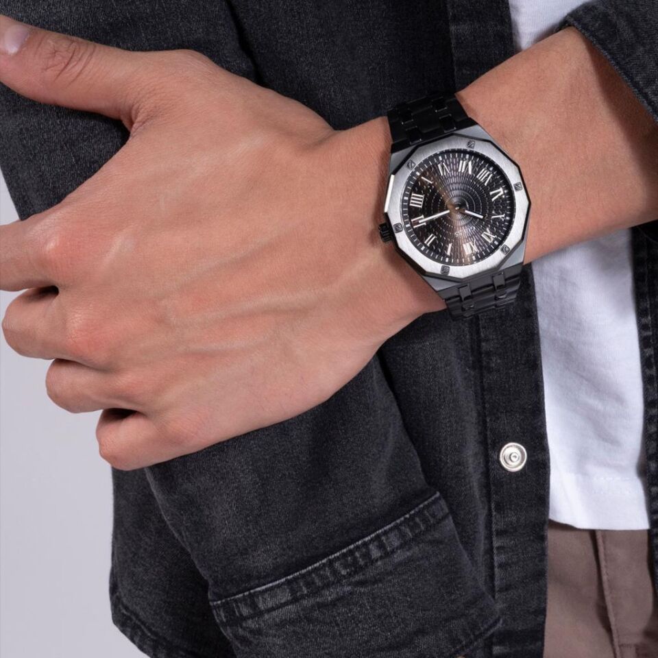 Guess GUGW0575G3 Quartz Çelik Siyah 42 mm Erkek Kol Saati