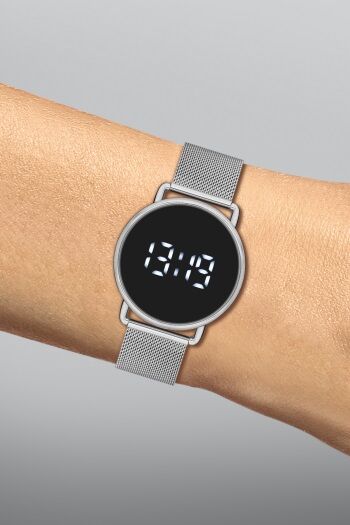 Ferro Gümüş Hasır Kordon Erkek Kol Saati F11064C-A 3 ATM Su Geçirmez 2 Yıl Garantili Hediye Paketli