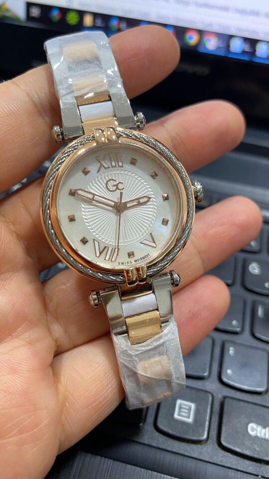Guess Collection GCY18002L1MF 32 mm Rose Gold/Metalik Gri Kadın Saati