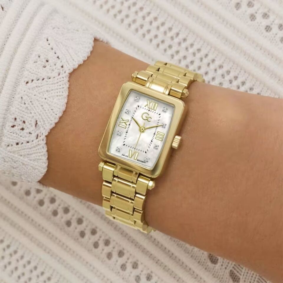 Gc GCZ71002L1 Kadın Kol Saati