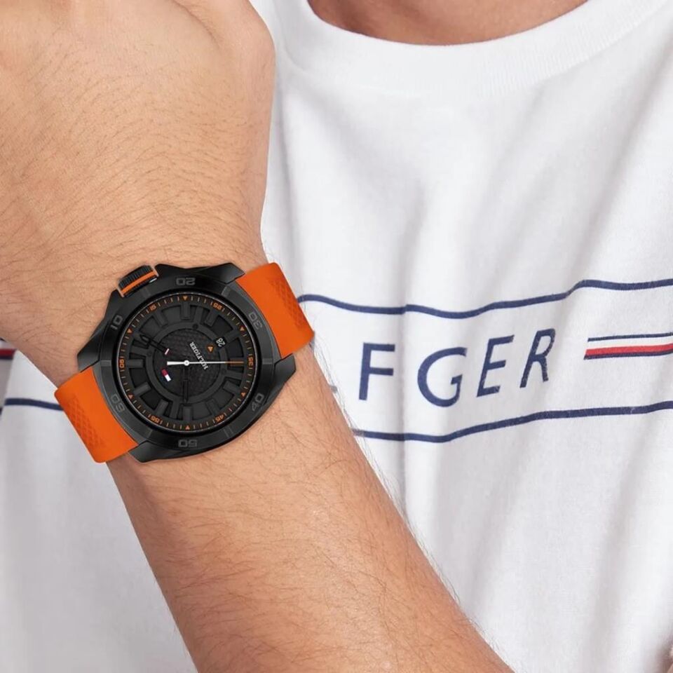 Tommy Hilfiger TH1792136 Quartz Silikon Turuncu Siyah Kadran 49 mm Erkek Kol Saati