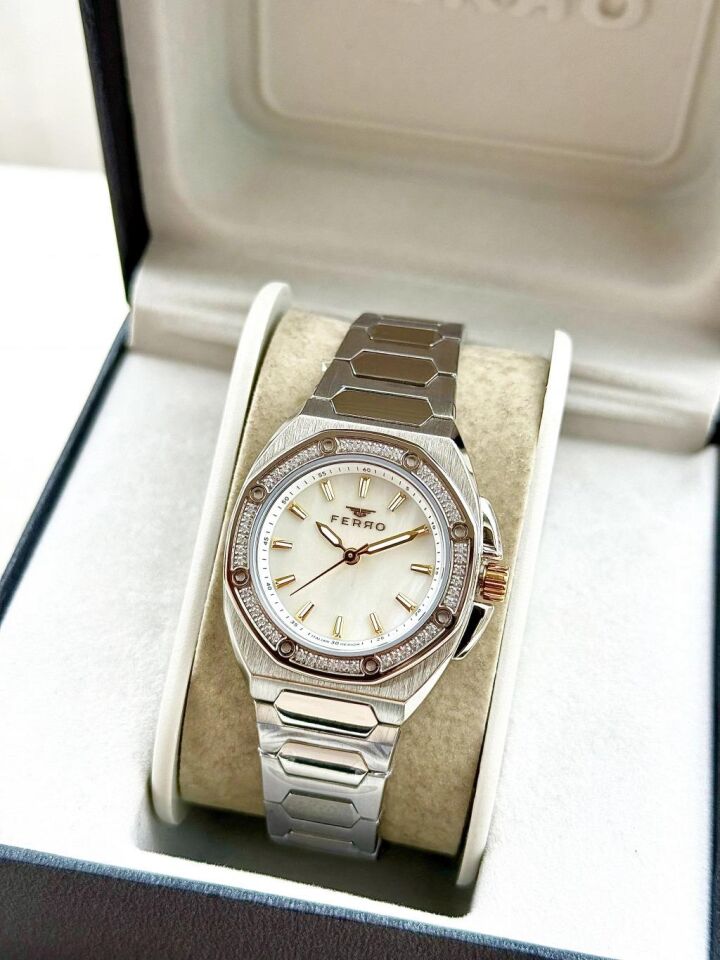 Ferro FL43026A-A Quartz Çelik Gri 30 mm Kadın Kol Saati