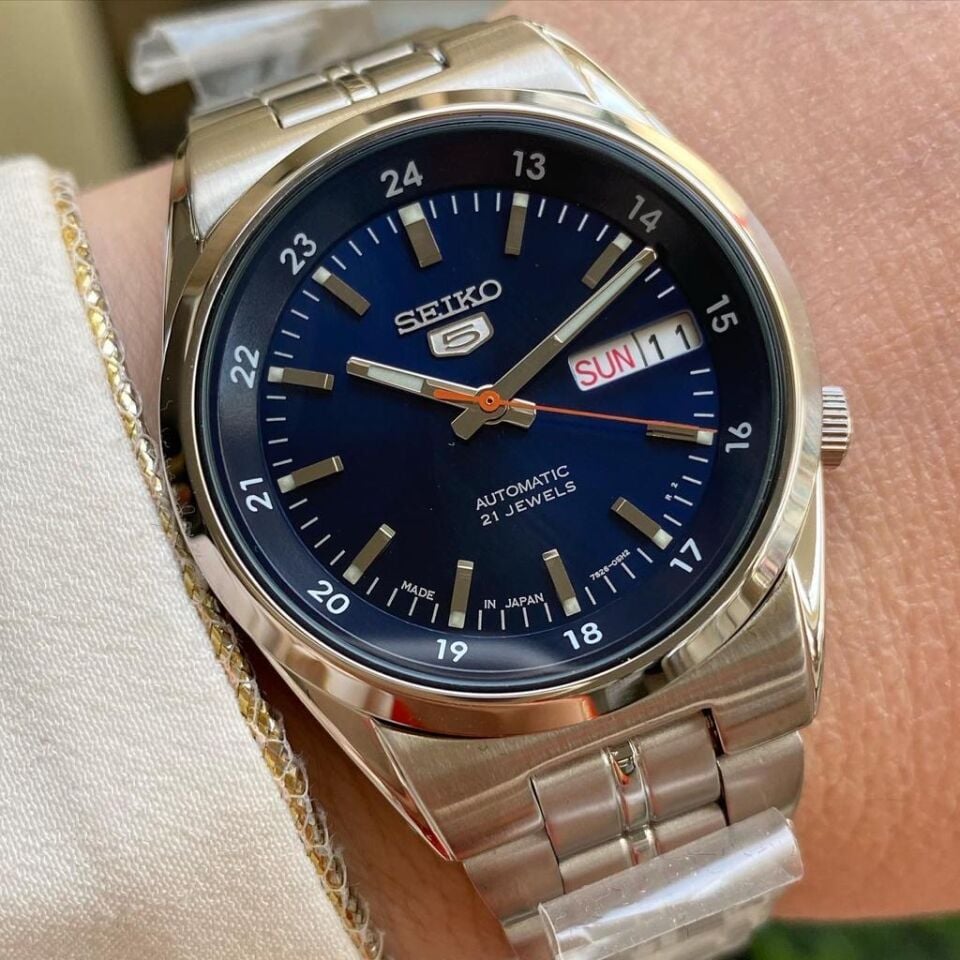 Seiko 5 Japan SNK563J1 39 mm Gri Çelik Erkek Kol Saati