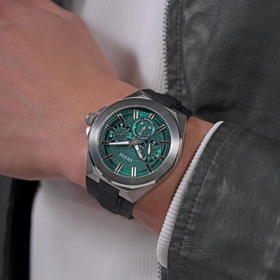Guess GUGW0799G3 Quartz Silikon Siyah Yeşil Kadran 46 mm Erkek Kol Saati
