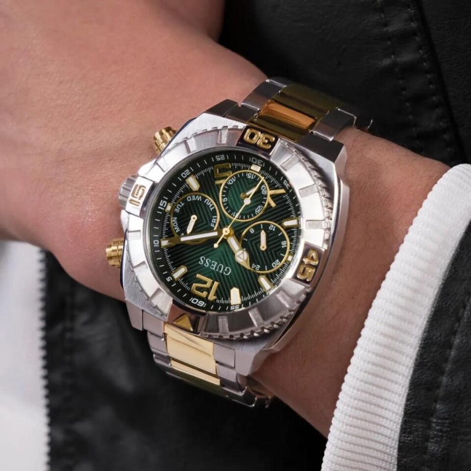 Guess GUGW0800G1 Quartz Çelik Altın/Gri Yeşil Kadran 44 mm Erkek Kol Saati