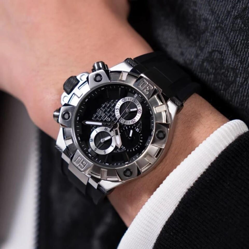 Guess GUGW0802G1 Quartz Silikon Siyah 46 mm Erkek Kol Saati