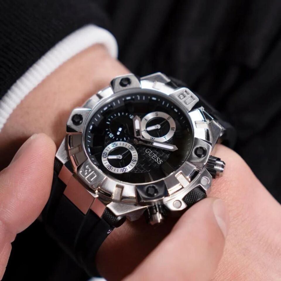 Guess GUGW0802G1 Quartz Silikon Siyah 46 mm Erkek Kol Saati