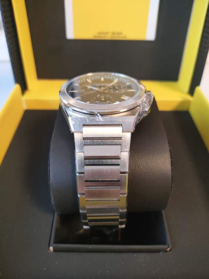 Quantum PWG1290.390 Quartz Çelik Gri Safir 10 ATM 41mm Erkek Kol Saati