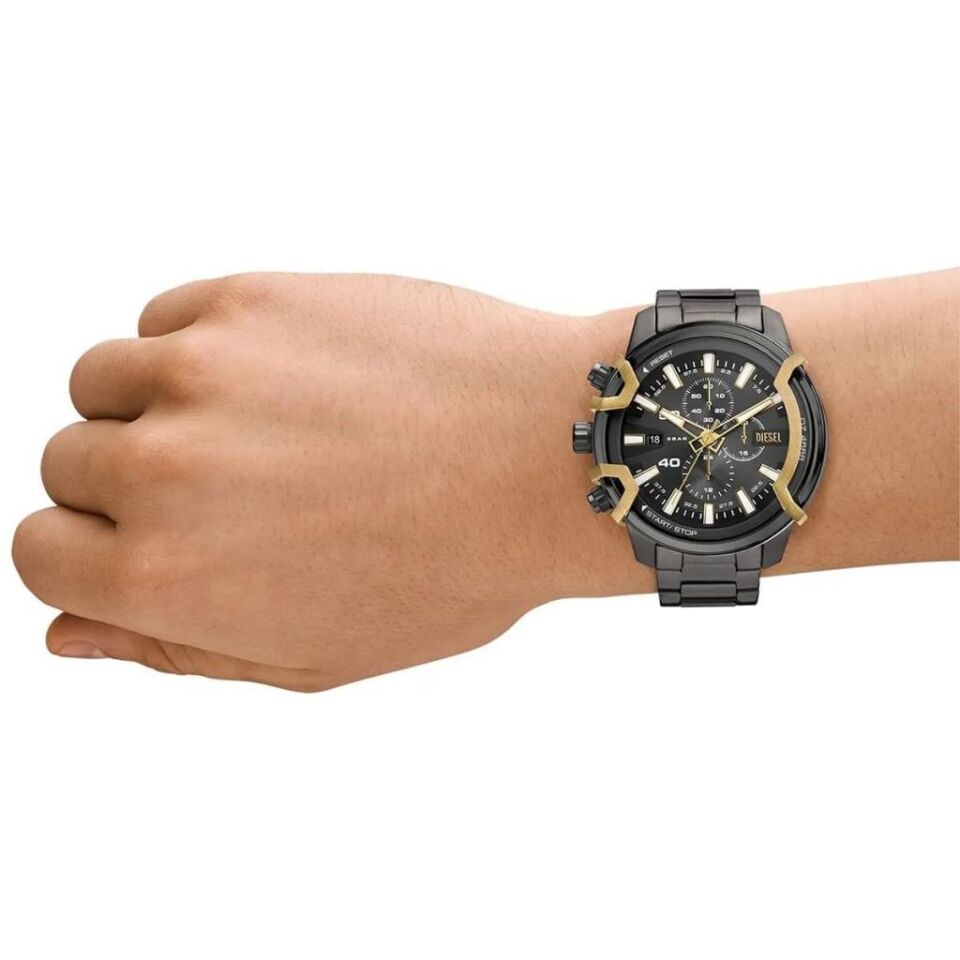 Diesel DZ4668 Quartz Çelik Füme Gri Kadran 5 ATM 48 mm Erkek Kol Saati