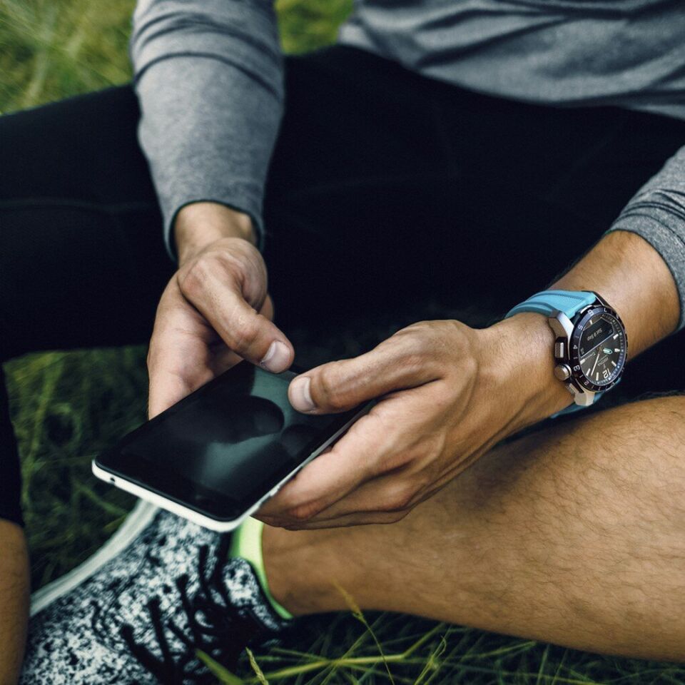 Festina F23000/5 Connected D Black Quartz Silikon Mavi 44 mm Erkek Kol Saati