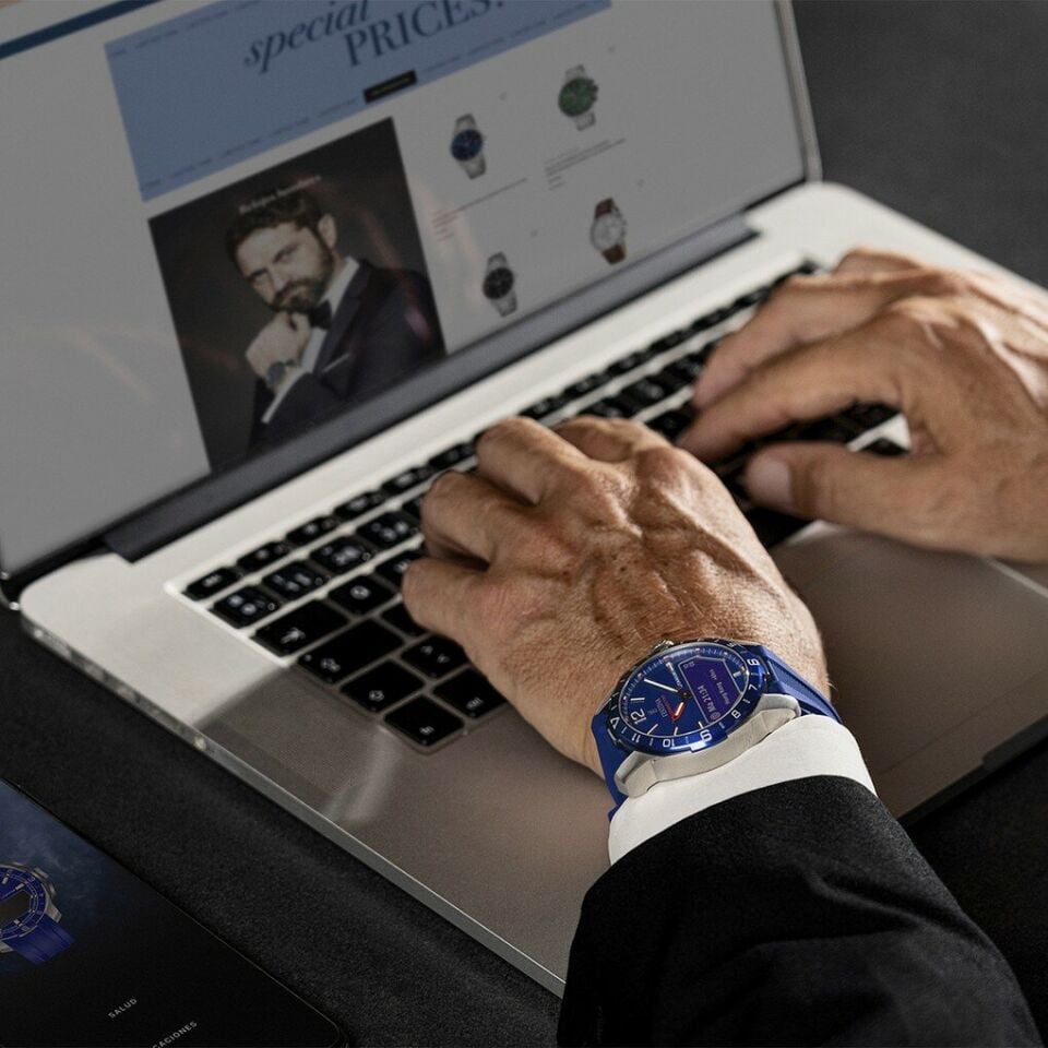 Festina F23000/3 Connected Quartz Analog/Dijital Silikon Mavi Safir Cam 44 mm Erkek Kol Saati