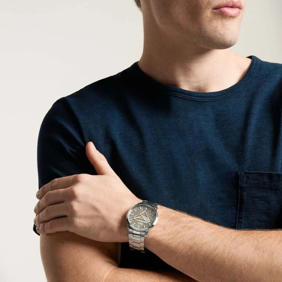 Fossil FLE1207SET Superman x Fossil Limited-Edition S-Shield Erkek Kol Saati