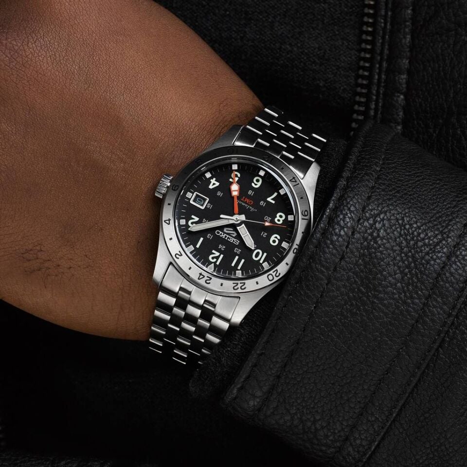 Seiko 5 SSK023K Otomatik Çelik Gri Siyah Kadran 10 ATM 39 mm Erkek Kol Saati