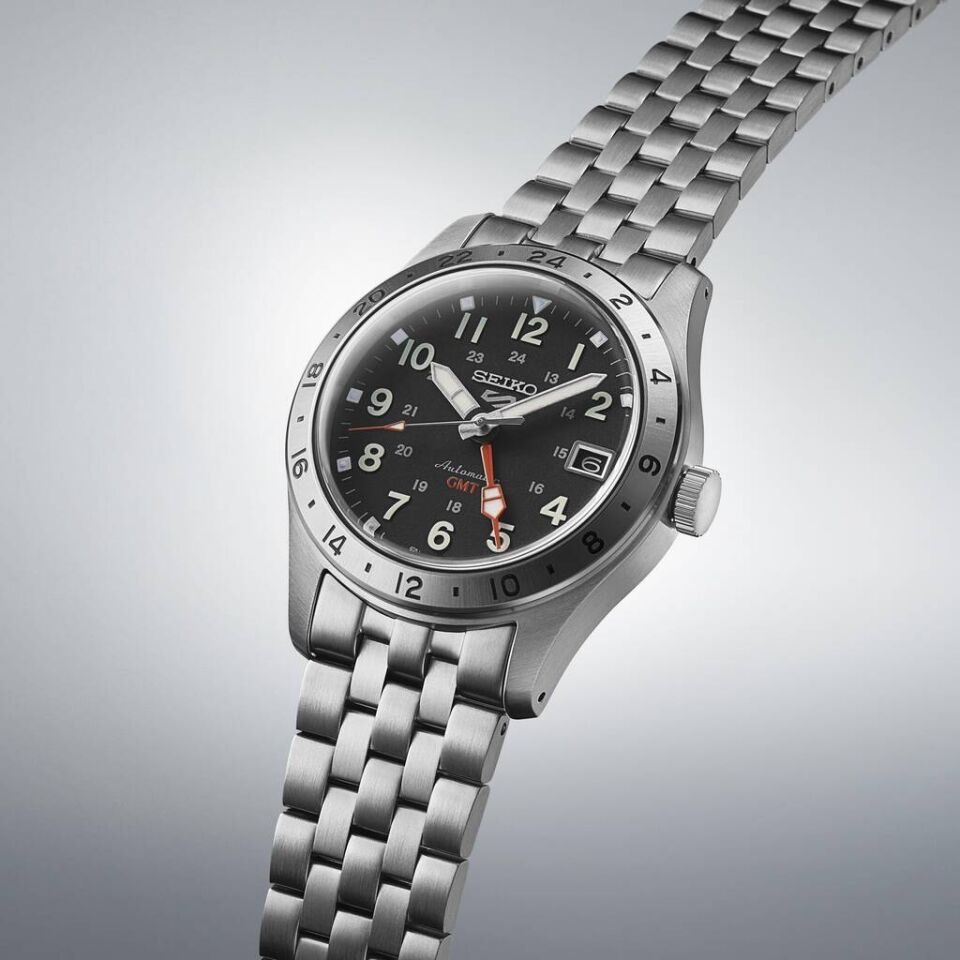 Seiko 5 SSK023K Otomatik Çelik Gri Siyah Kadran 10 ATM 39 mm Erkek Kol Saati