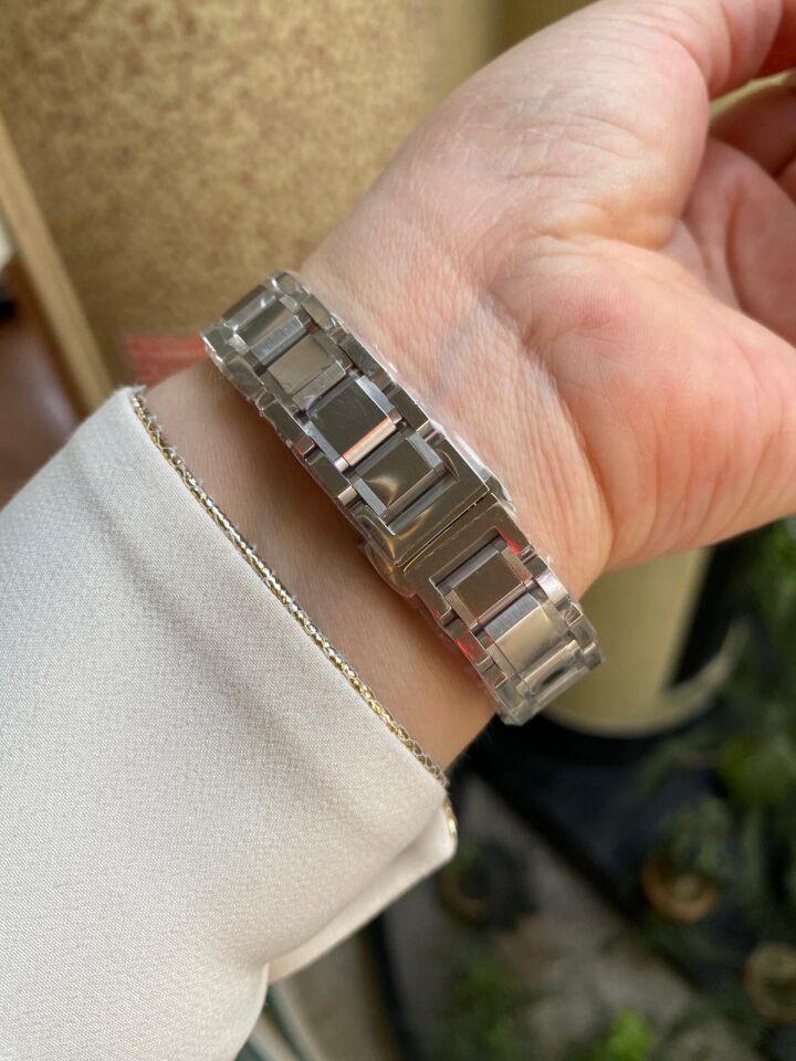 Jacques Philippe JPQLS311346 Swiss Made Safir Cam 30 mm Kadın Kol Saati