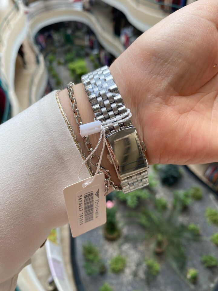 Ferro F21131A-A Quartz Çelik Gri 35 mm Kadın Kol Saati